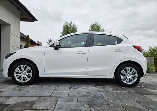 Mazda 2 cena 20900 przebieg: 150000, rok produkcji 2016 z Częstochowa małe 232